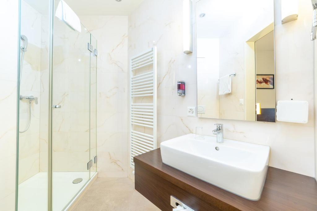 Hotel Rheinfelderhof - Resim 16