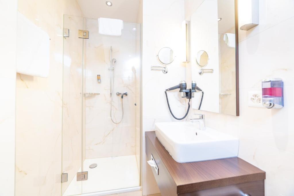 Hotel Rheinfelderhof - Resim 14