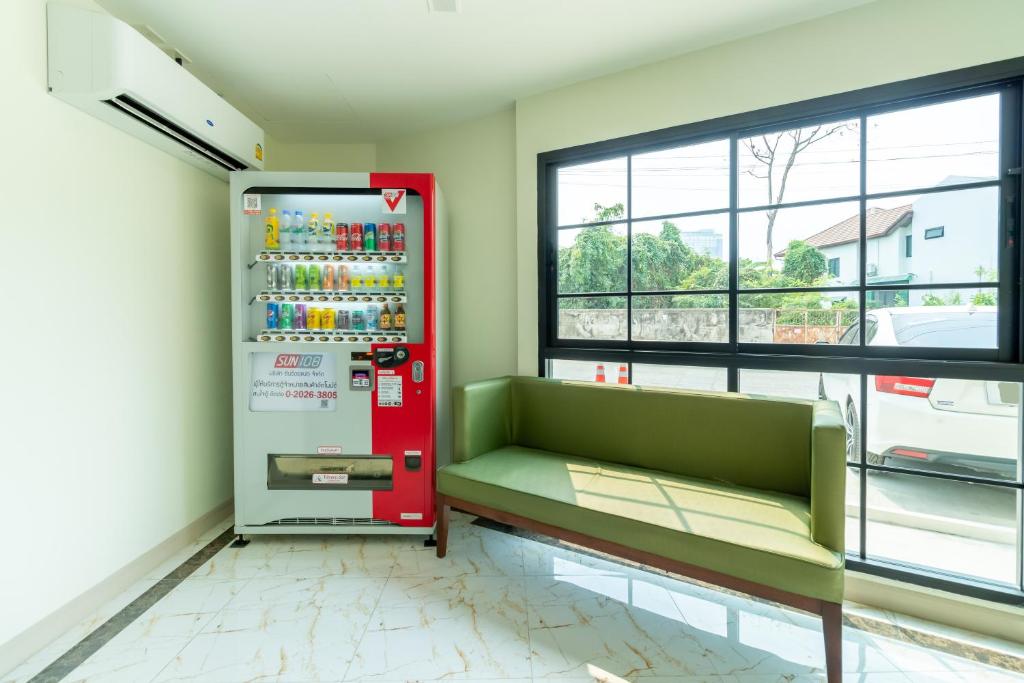 Fotografie z fotogalerie ubytování BeWish Residence Bangphlat v destinaci Bangkok