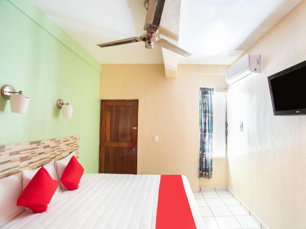 Postel nebo postele na pokoji v ubytování Hotel Costa Azul
