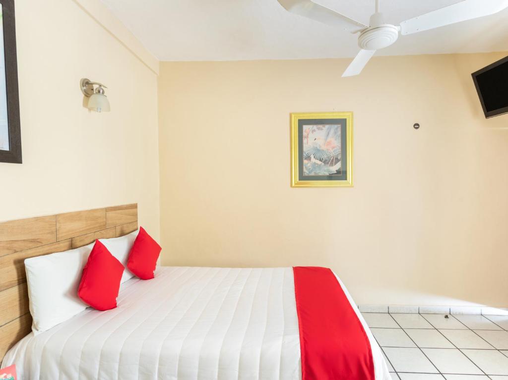 Postel nebo postele na pokoji v ubytování Hotel Costa Azul