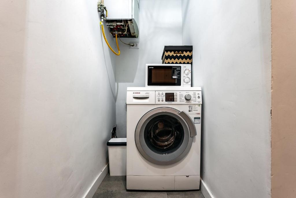 Valova 13, small studio - Studio Apartment