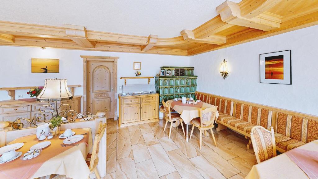 Posezení v ubytování Hotel Haus Seehang