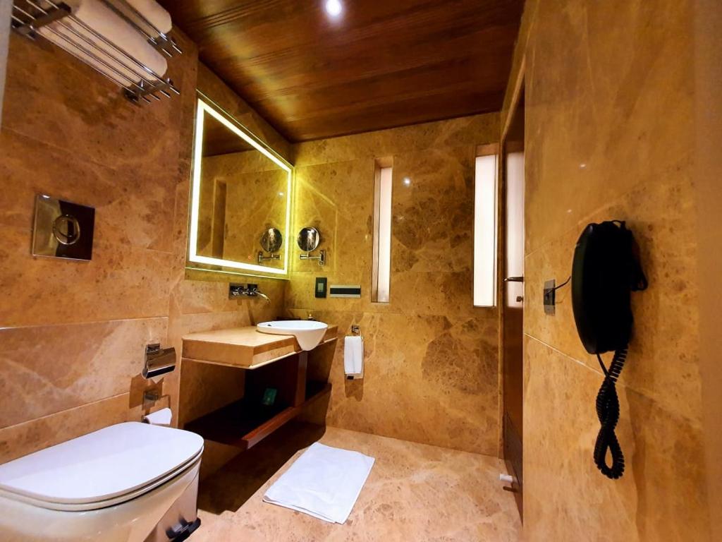 Koupelna v ubytování Hotel MBC Citadel Nashik