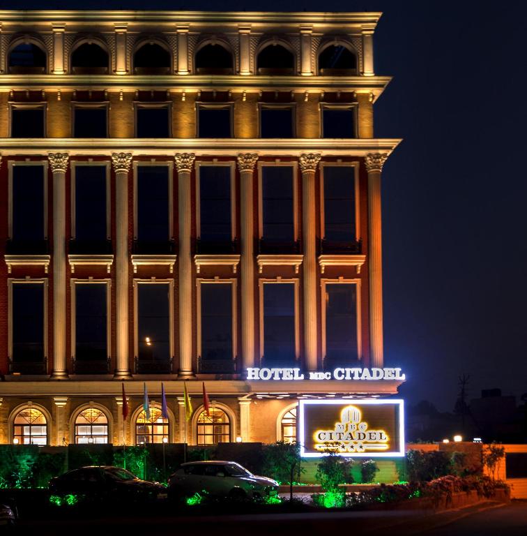 Budova, kde se hotel nachází