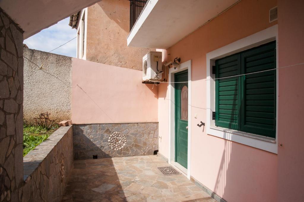 Fotografia z galérie ubytovania Mahis Apartment 1 v destinácii Koroni