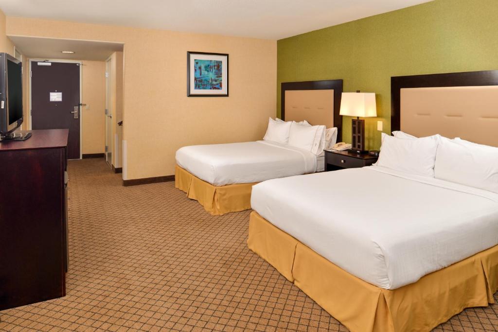 Holiday Inn Express Woodland by IHG - Standardzimmer Mit Queensize-Betten