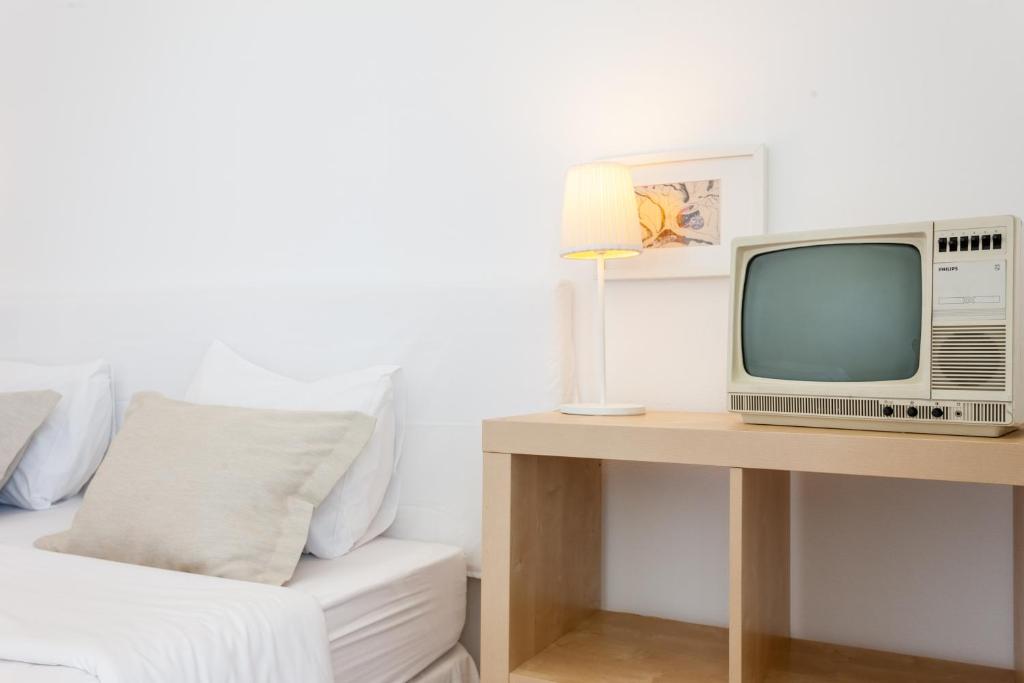 Blue Buddha Beach Rooms & Suites - 11