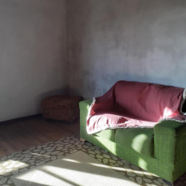  CASA 3 DORM COMPLETA A 700 M DO MAR - IMBITUBA
