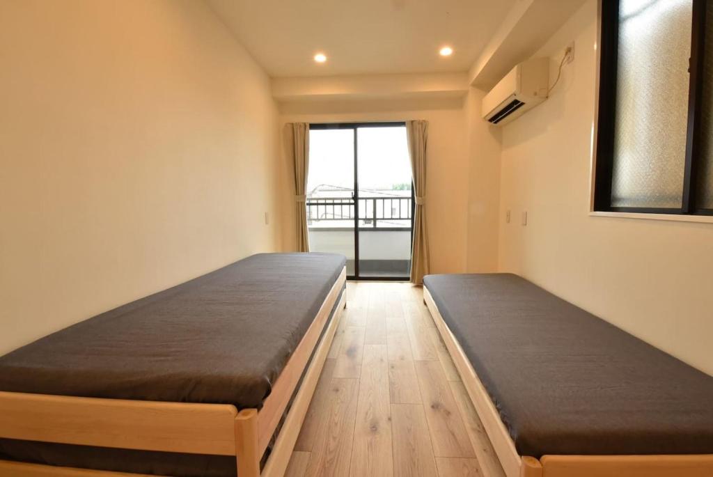 Enzo Tokyo - Triple Room With Private Bathroom