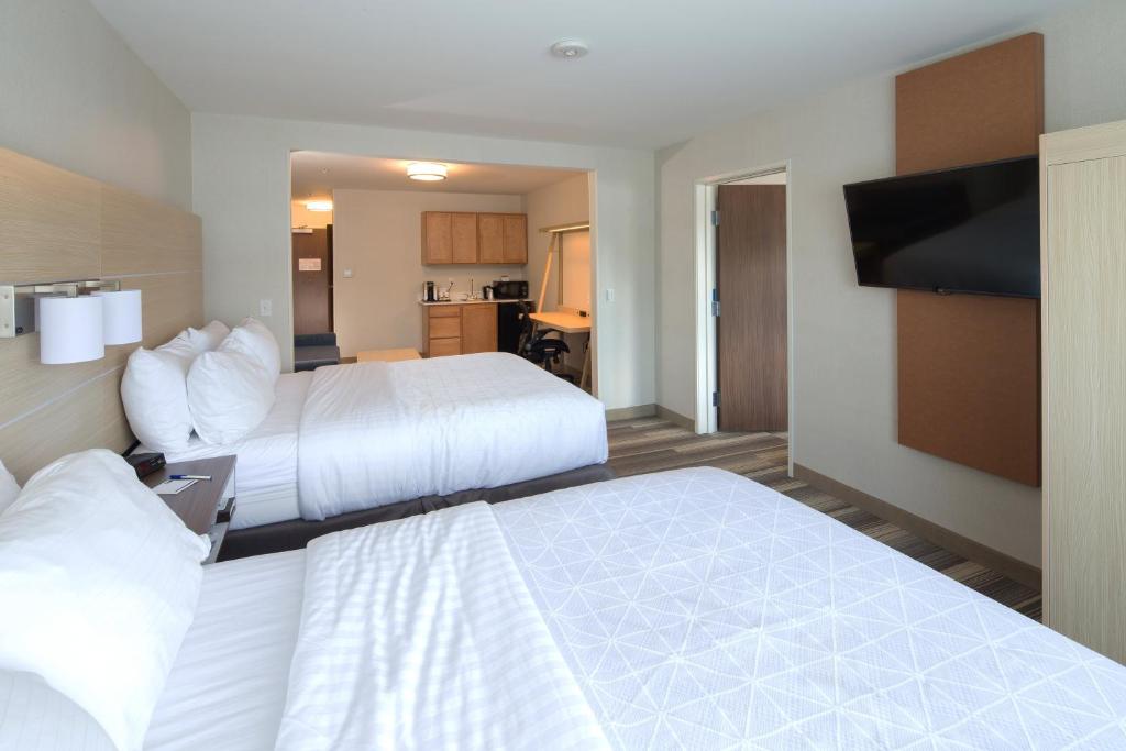 Holiday Inn Express & Suites Monroe by IHG - Suite De Un Dormitorio Con Dos Camas Queen