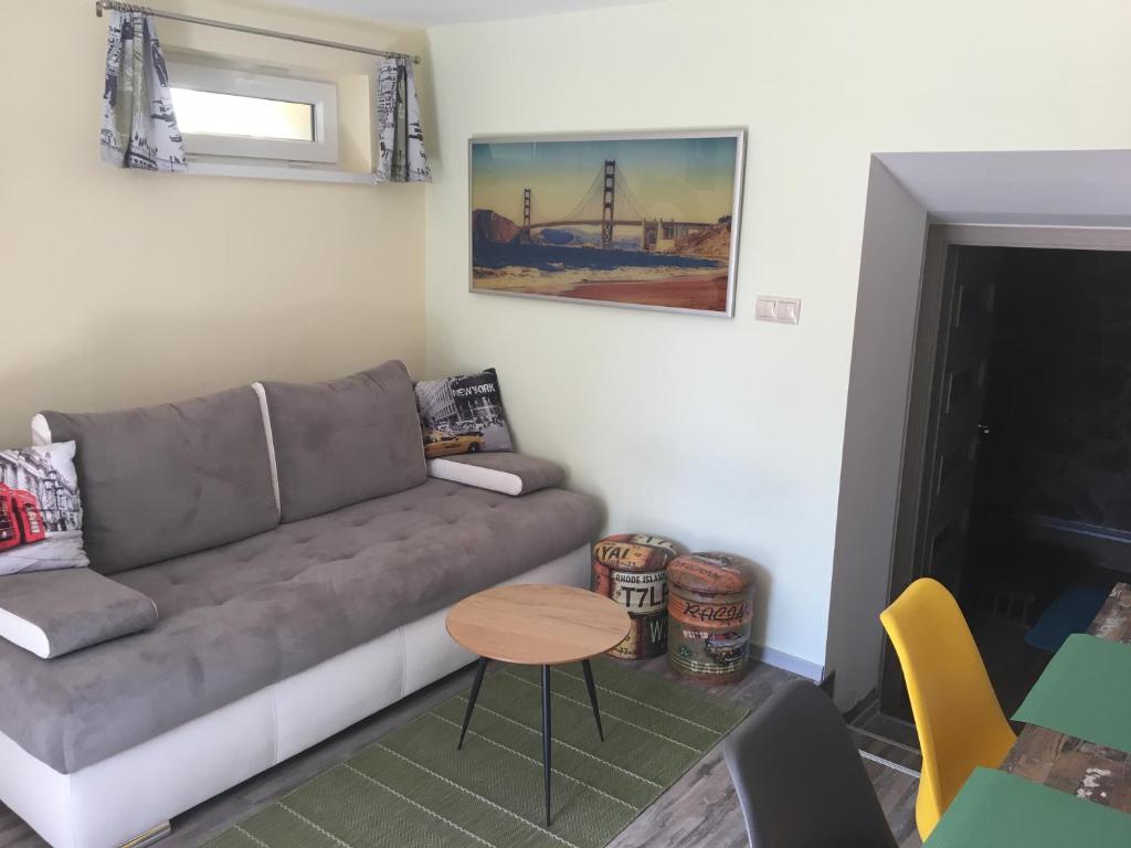 Posezení v ubytování Balaton Wellness Tom Cat nyaraló 1 wellness és 1 gyermekbarát apartmannal