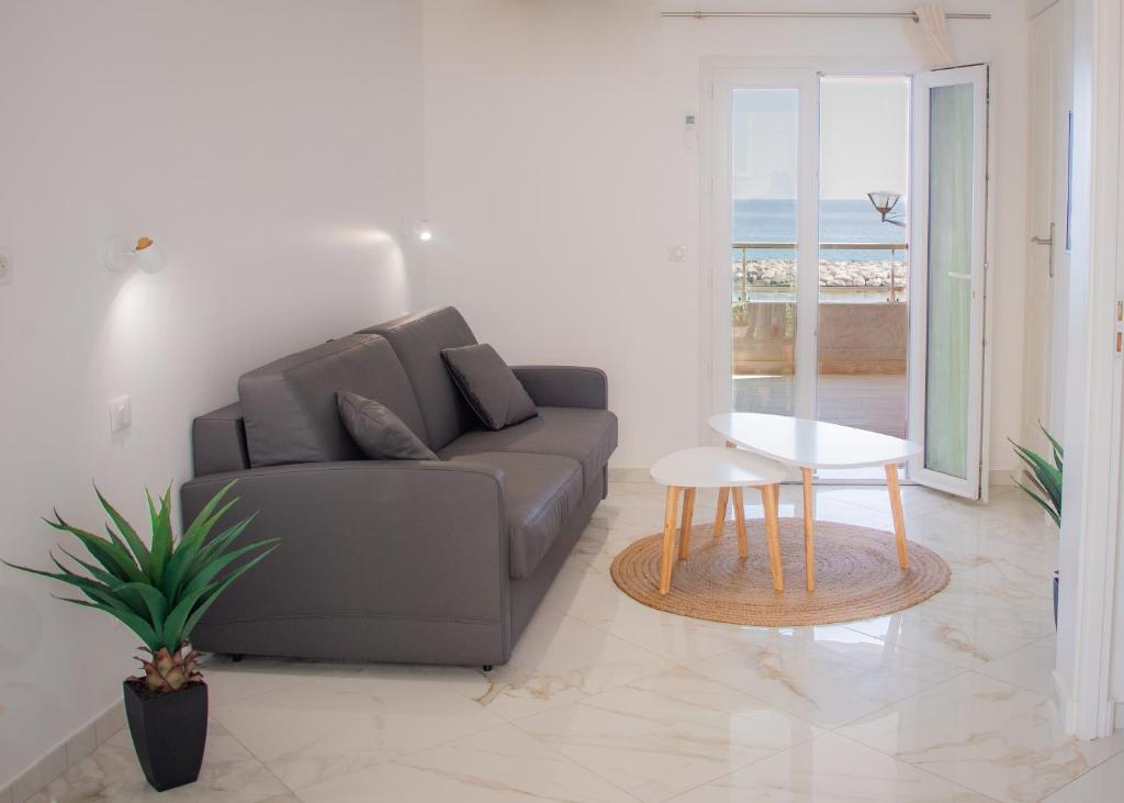 Hotel et Appartements Reine D'Azur - 海景一卧室公寓 - 带凉廊