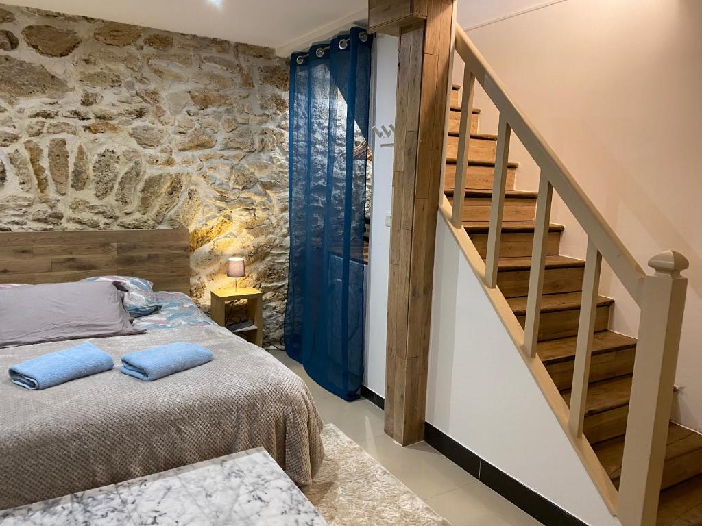 Large and unique souplex 60sqm, well located - Two-Bedroom Apartment