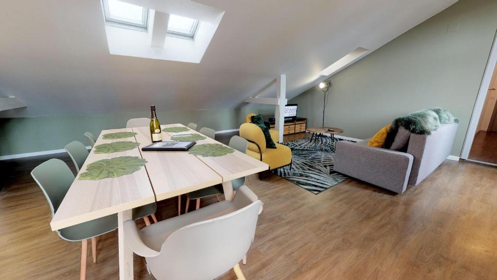 L'Entêté CLIM HYPERCENTRE 5-7 personnes – photo 17