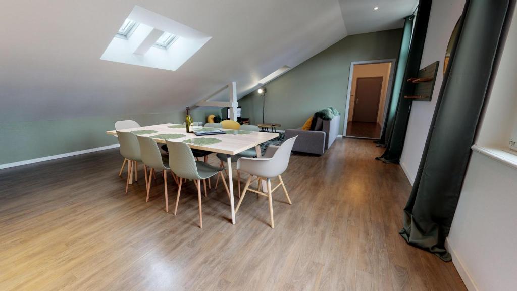 L'Entêté CLIM HYPERCENTRE 5-7 personnes – photo 19