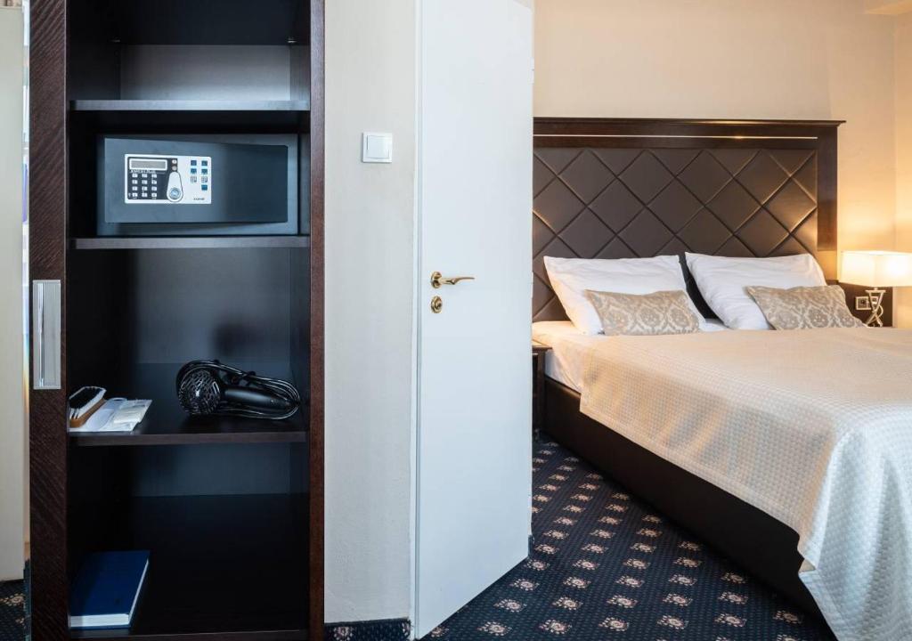 Pytloun Old Armoury Hotel Prague, Stará Zbrojnice - Resim 19