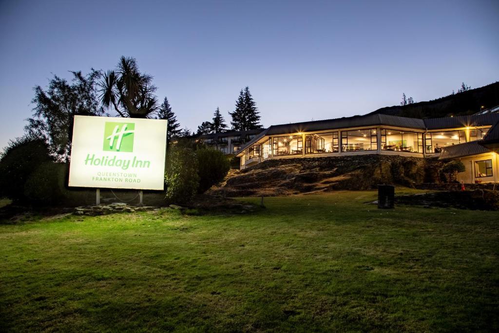 Holiday Inn Queenstown Frankton Road by IHG - Resim 15