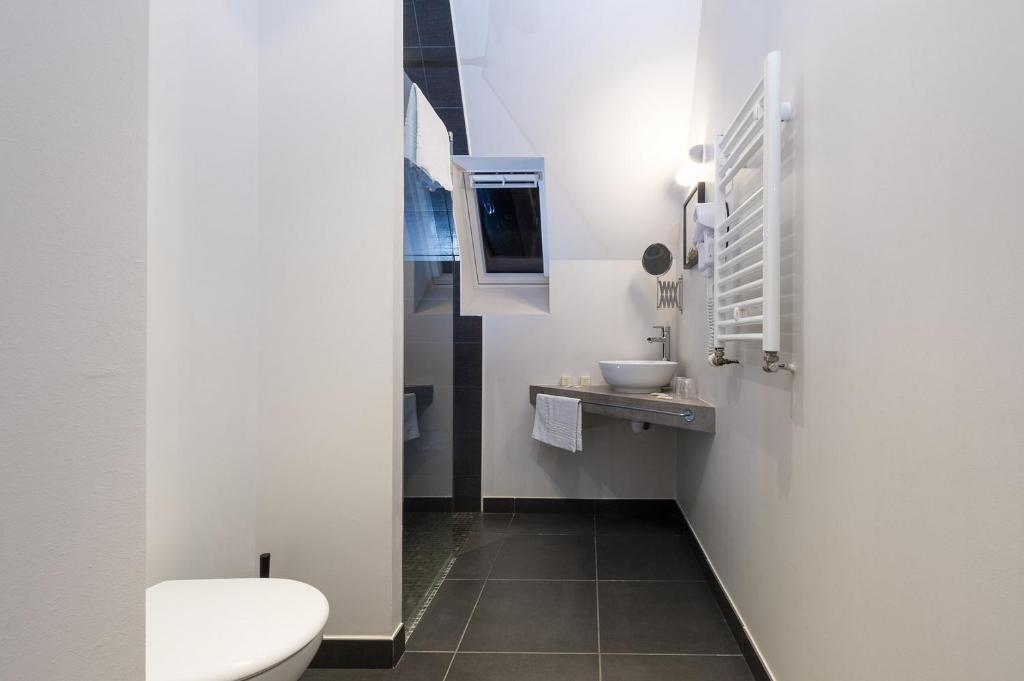 Koupelna v ubytování Logis Hôtel Ker Mor