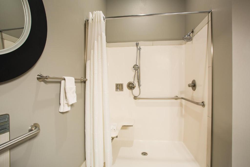 Holiday Inn Express & Suites Amarillo West, an IHG Hotel - 
