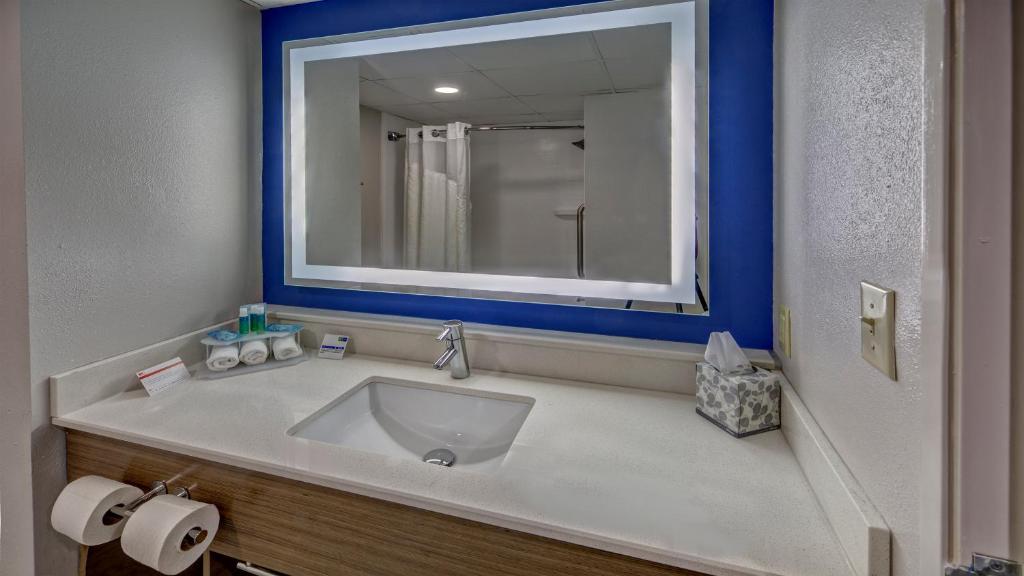 Holiday Inn Express & Suites Crossville, an IHG Hotel - Habitación Estándar Con Dos Camas Queen