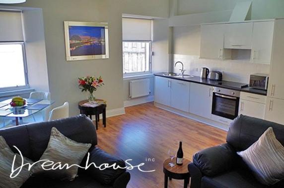 Kuchyň nebo kuchyňský kout v ubytování Dreamhouse Apartments Glasgow St Vincent Street