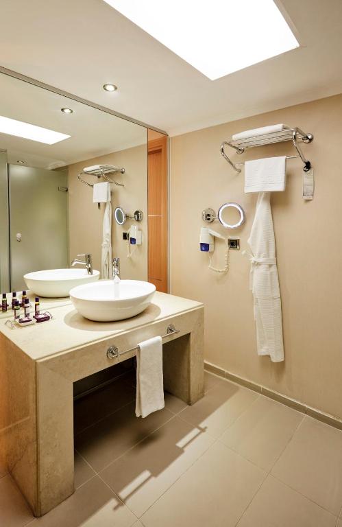 Anemon Grand Konya Otel - Deluxe Doppel- Oder Zweibettzimmer