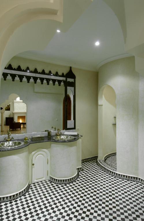 Kuchyň nebo kuchyňský kout v ubytování Demeures d'Orient Riad & Spa