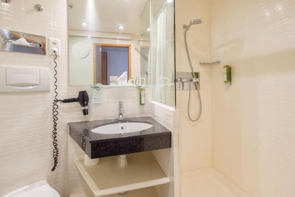 Hotel Adler Zürich - Resim 18