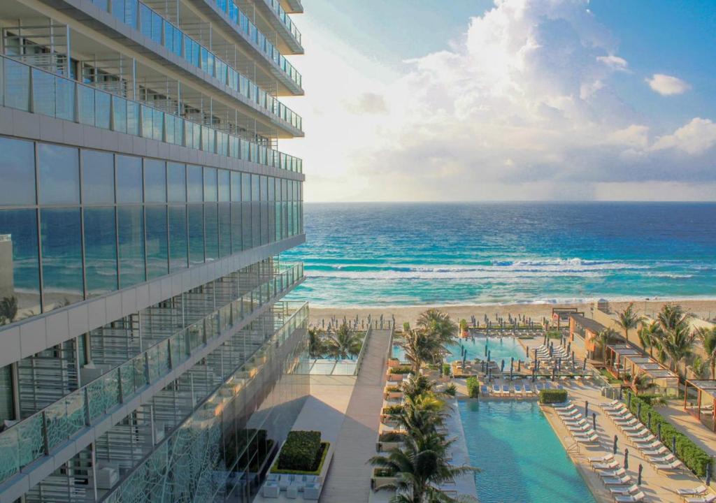 Vista general del mar o vista desde el resort