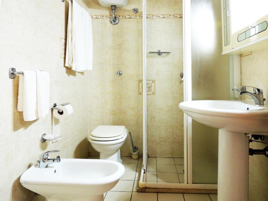 Koupelna v ubytování Hotel Porto Badisco