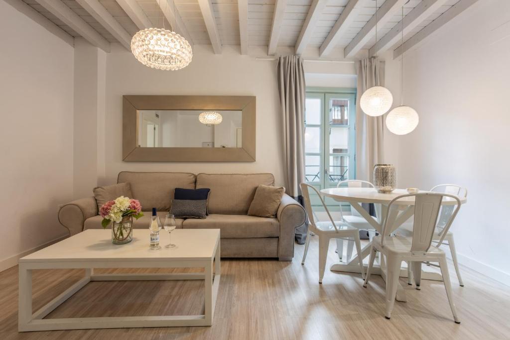 Palacio Cabrera - Lillo - Resim 3