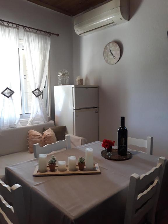 A kitchen or kitchenette at Gorjelina `s House
