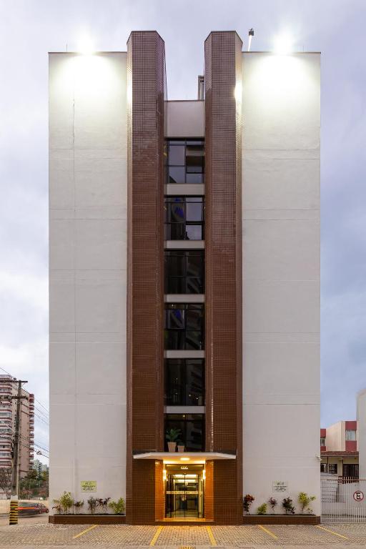  Hotel Lunes