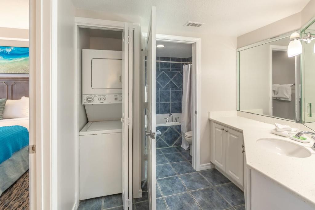 Holiday Inn Club Vacations Panama City Beach Resort - Camera Standard