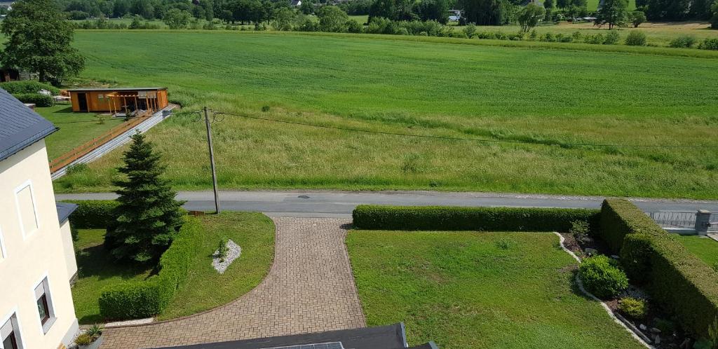 Zahrada ubytování Ferienwohnung Flöhatalblick