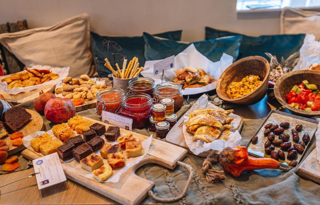 Amymone and Adiandi - Resim 30