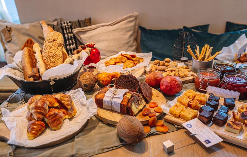 Amymone and Adiandi - Resim 38