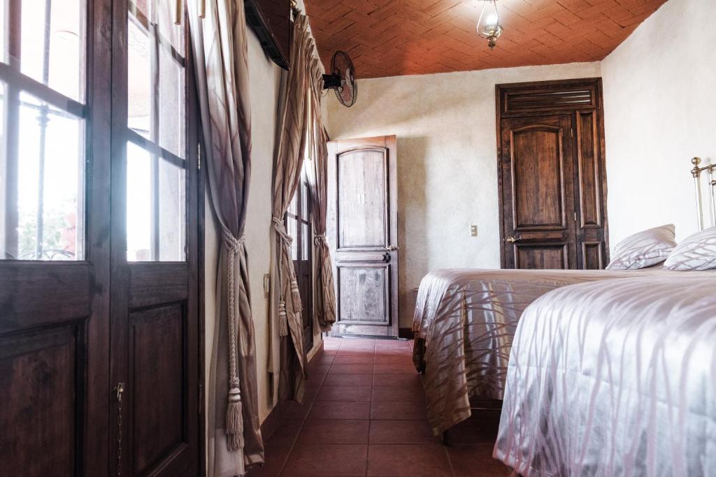 Na-anché Hotel - Standard Double Room With Two Double Beds