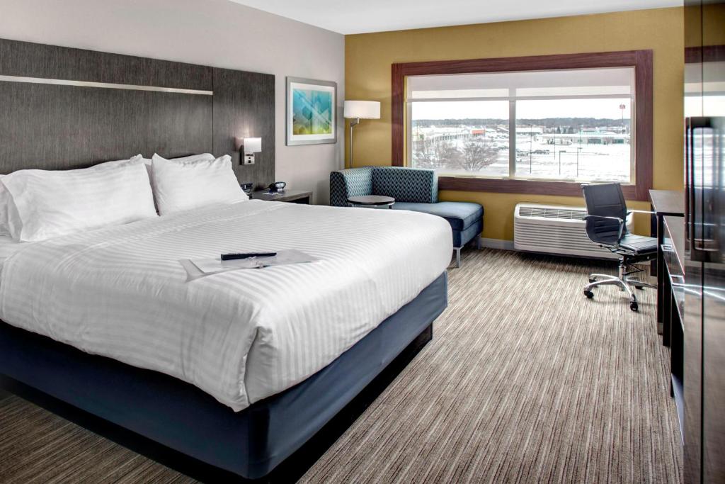 Holiday Inn Express & Suites Coldwater by IHG - Habitación Estándar King