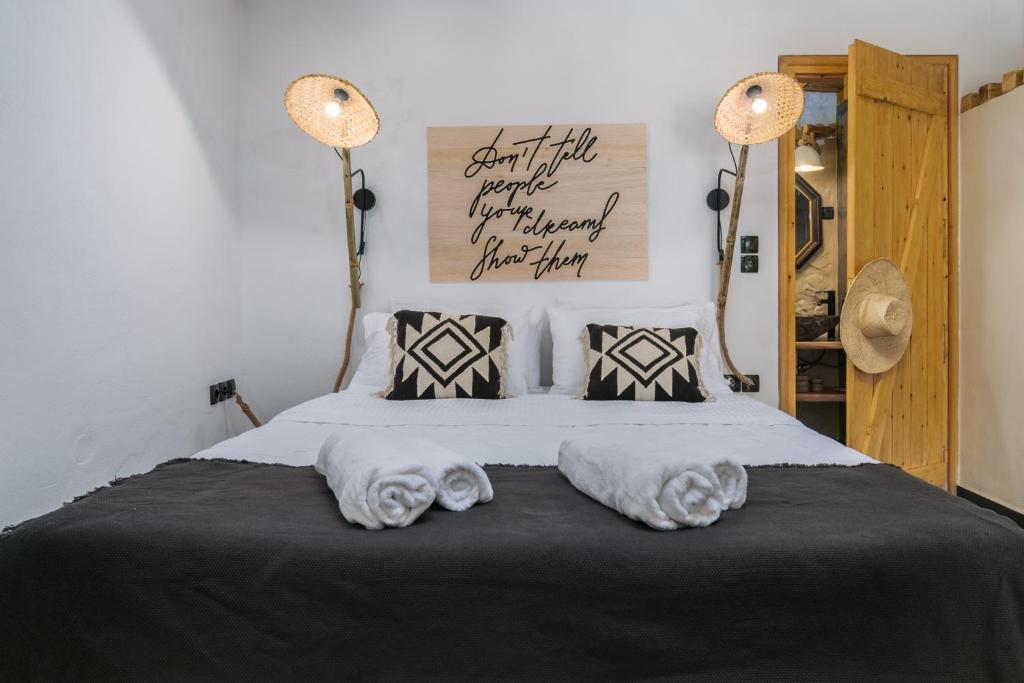 Postel nebo postele na pokoji v ubytování AQUA HOUSE