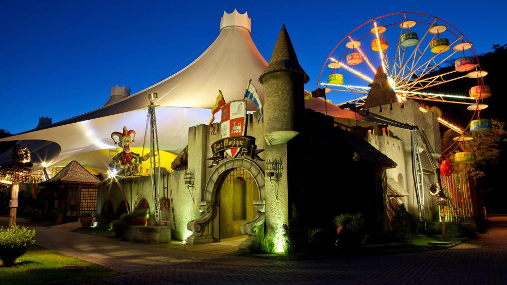 Hotel Magique Le Canton