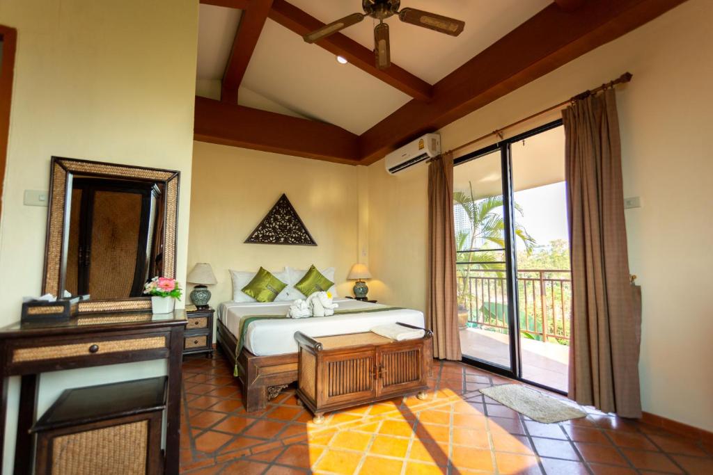 Chang Charlie Inn, Boutique - Resim 2