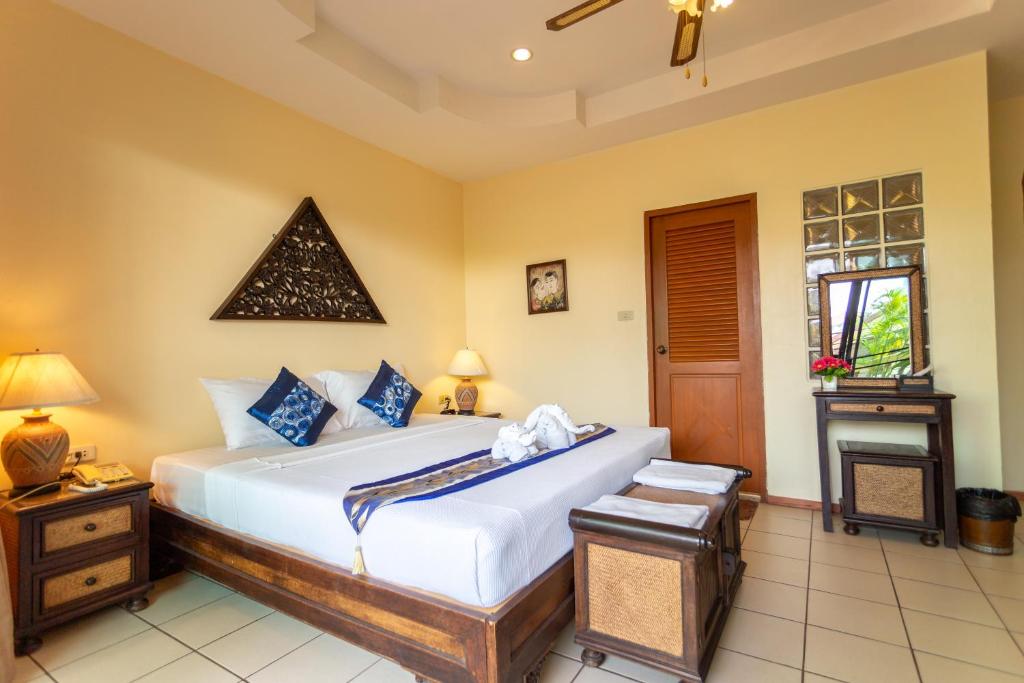 Chang Charlie Inn, Boutique - Resim 24