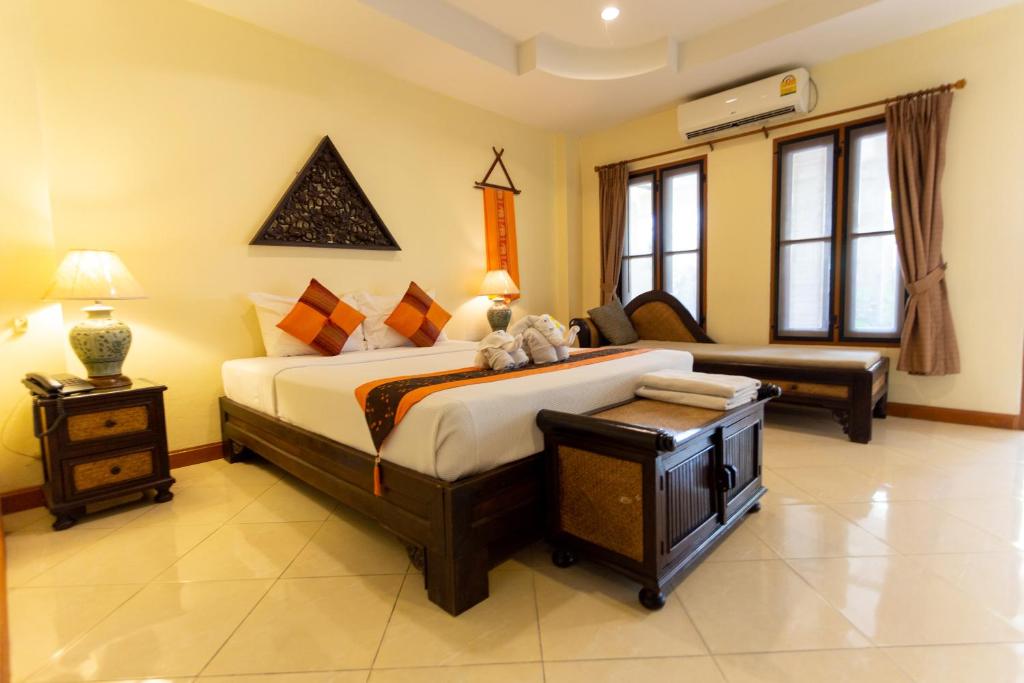 Chang Charlie Inn, Boutique - Resim 15