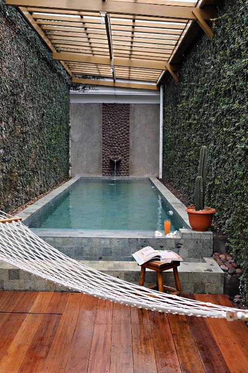 Bandung Lembang Villa - отзывы и видео