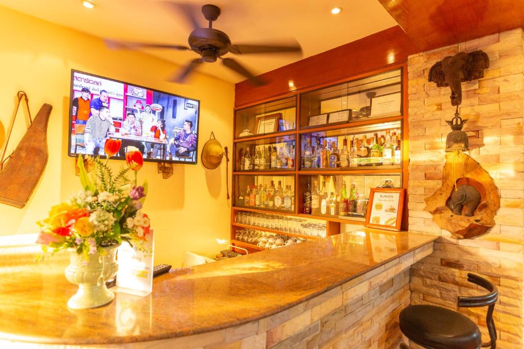 Chang Charlie Inn, Boutique - Resim 38