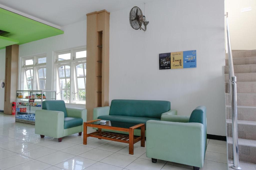 Posezení v ubytování Hotel Taman Indah