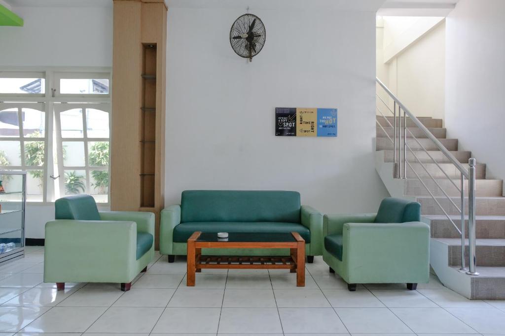 Posezení v ubytování Hotel Taman Indah