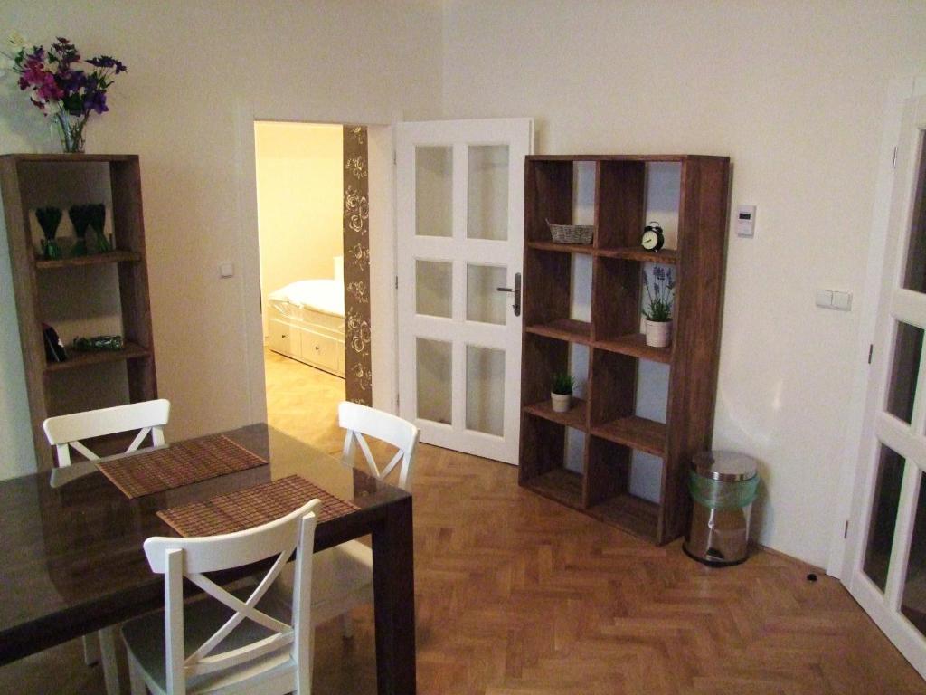 Selinor Old Town Apartments - Studio (3 Adults)